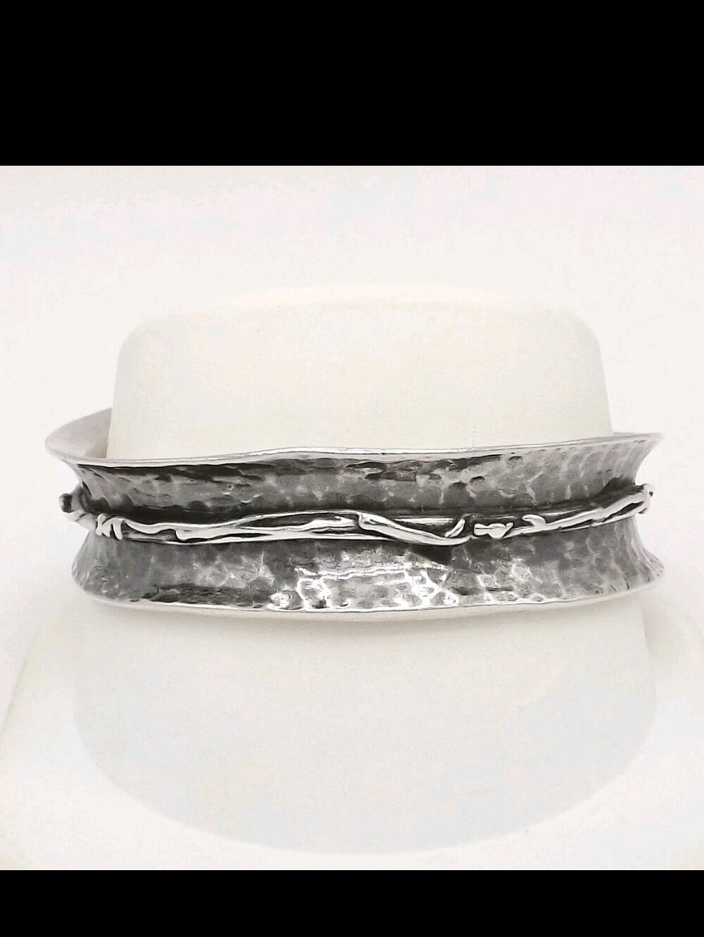 Silpada RARE Sterling Silver Hammered Cuff Bracelet